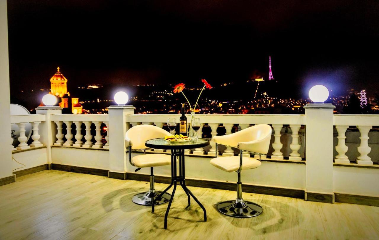 White House Hotell Tbilisi Eksteriør bilde